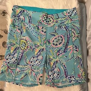 Lilly Pulitzer bike shorts Large